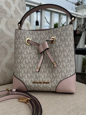 Michael Kors Blush Pink Signature Small Drawstring Bucket Crossbody